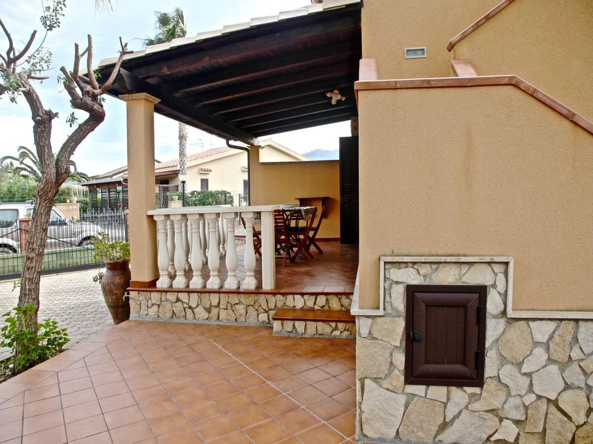 Villa Torre Roccella Campofelice Di Roccella Exterior foto
